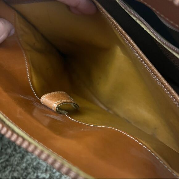Vintage Dooney & Bourke All Weather Bag - Picture 5 of 13